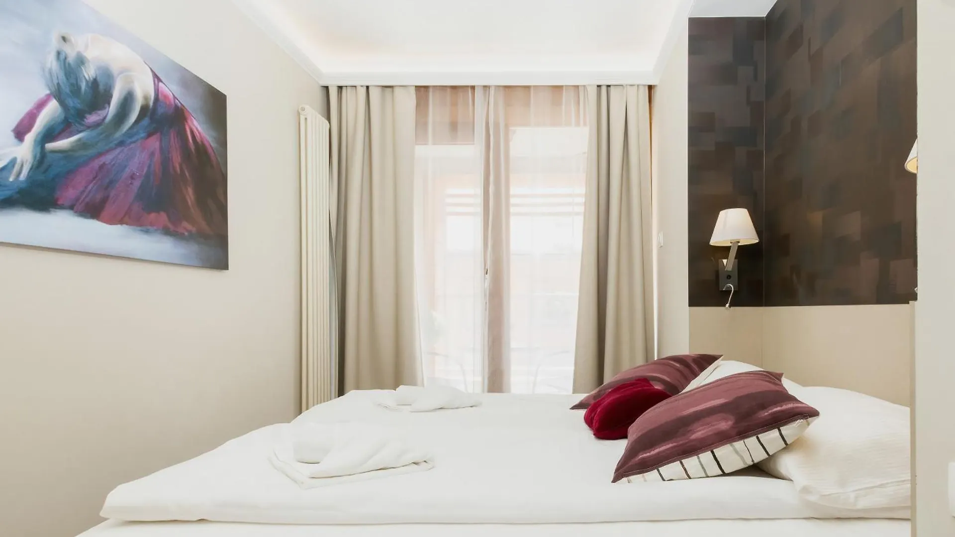 Stunning 2 Bedroom Apartment & Motlawa River View In Gdansk By Noclegi Renters 0*,  Poland